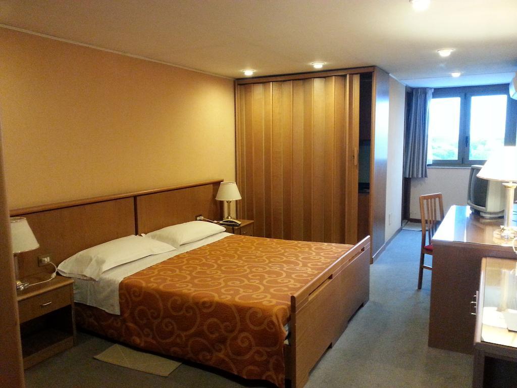 Aparthotel Residenze Garden à Rome Extérieur photo